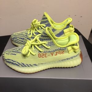 Adidas Yeezy boost 350 v2 frozen yellow